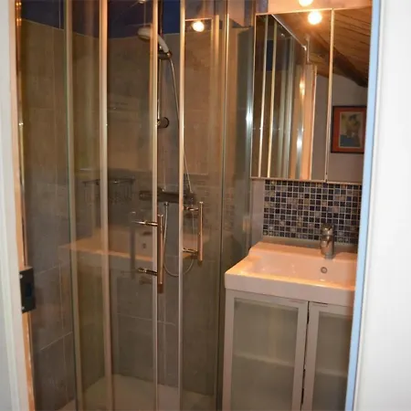 Holiday home 2 Pieces Avec Climatisation Et Animaux Admis A - Fr-1-382-64 *