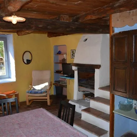 Holiday home 2 Pieces Avec Climatisation Et Animaux Admis A - Fr-1-382-64